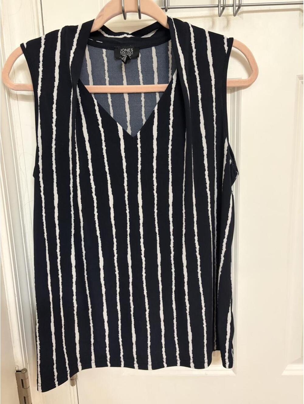 Jones New York Women's Navy and Blue Vests-tanks-cami